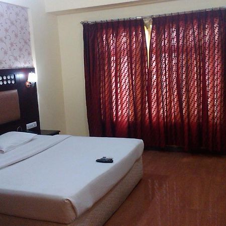 Solitaire Suites Bangalore Phòng bức ảnh