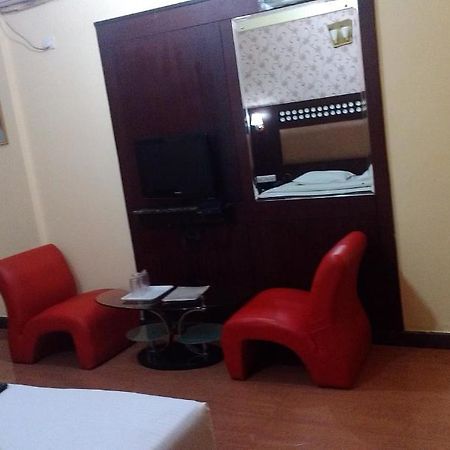 Solitaire Suites Bangalore Phòng bức ảnh